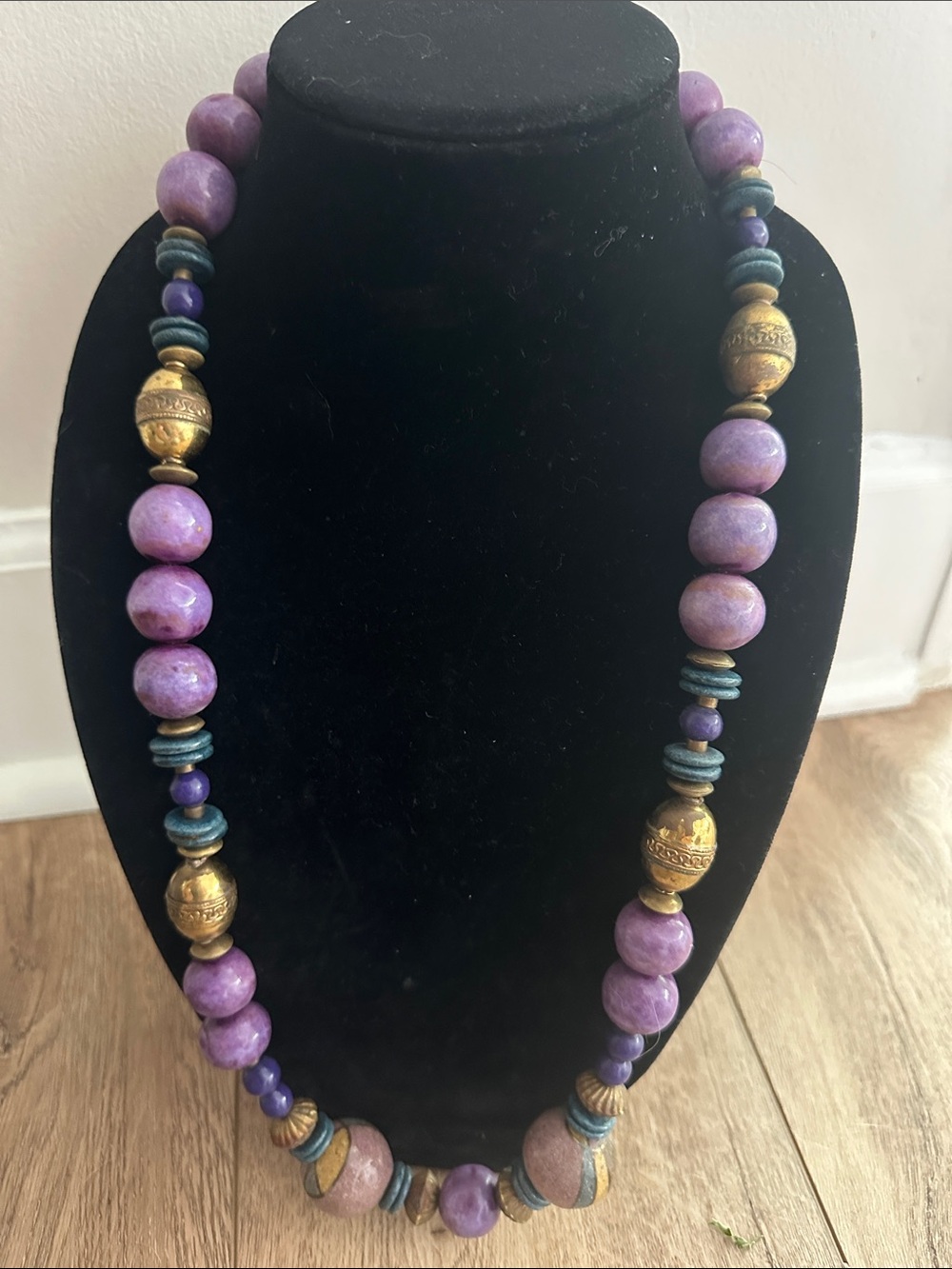 Vintage Purple Bead Statement Necklace - Elegant Gem & Metal Design
